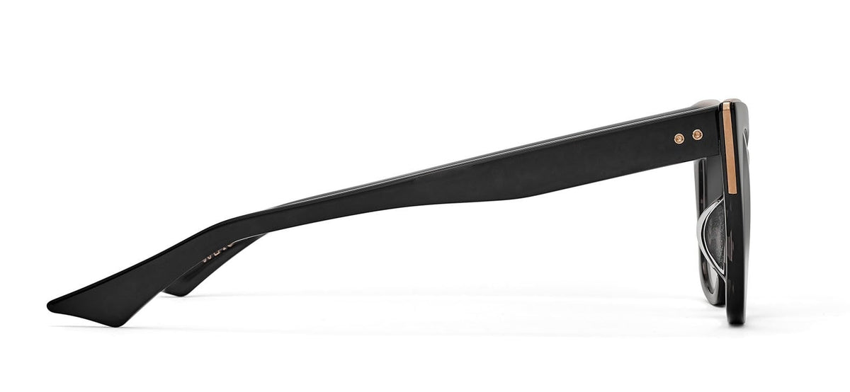 DITA SHOWGOER 04