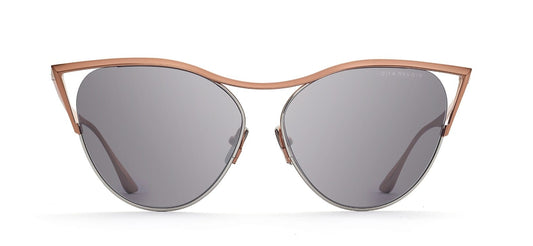 DITA REVOIR 02