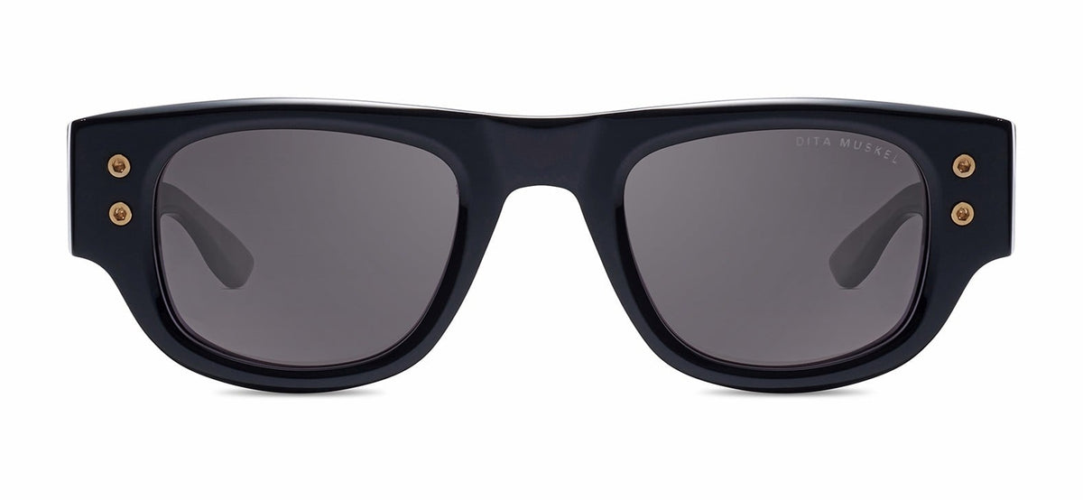 DITA MUSKEL 01